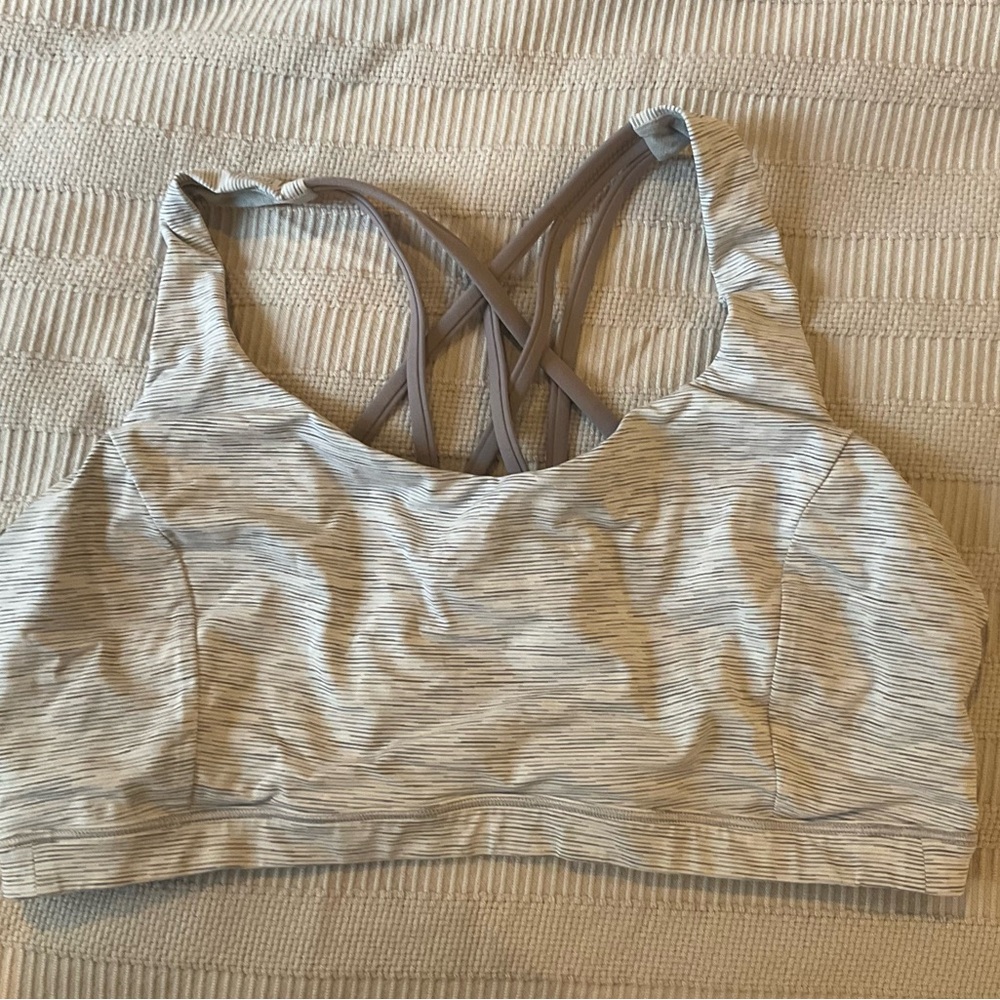 Lululemon Women's Strappy Sports Bra - Gray